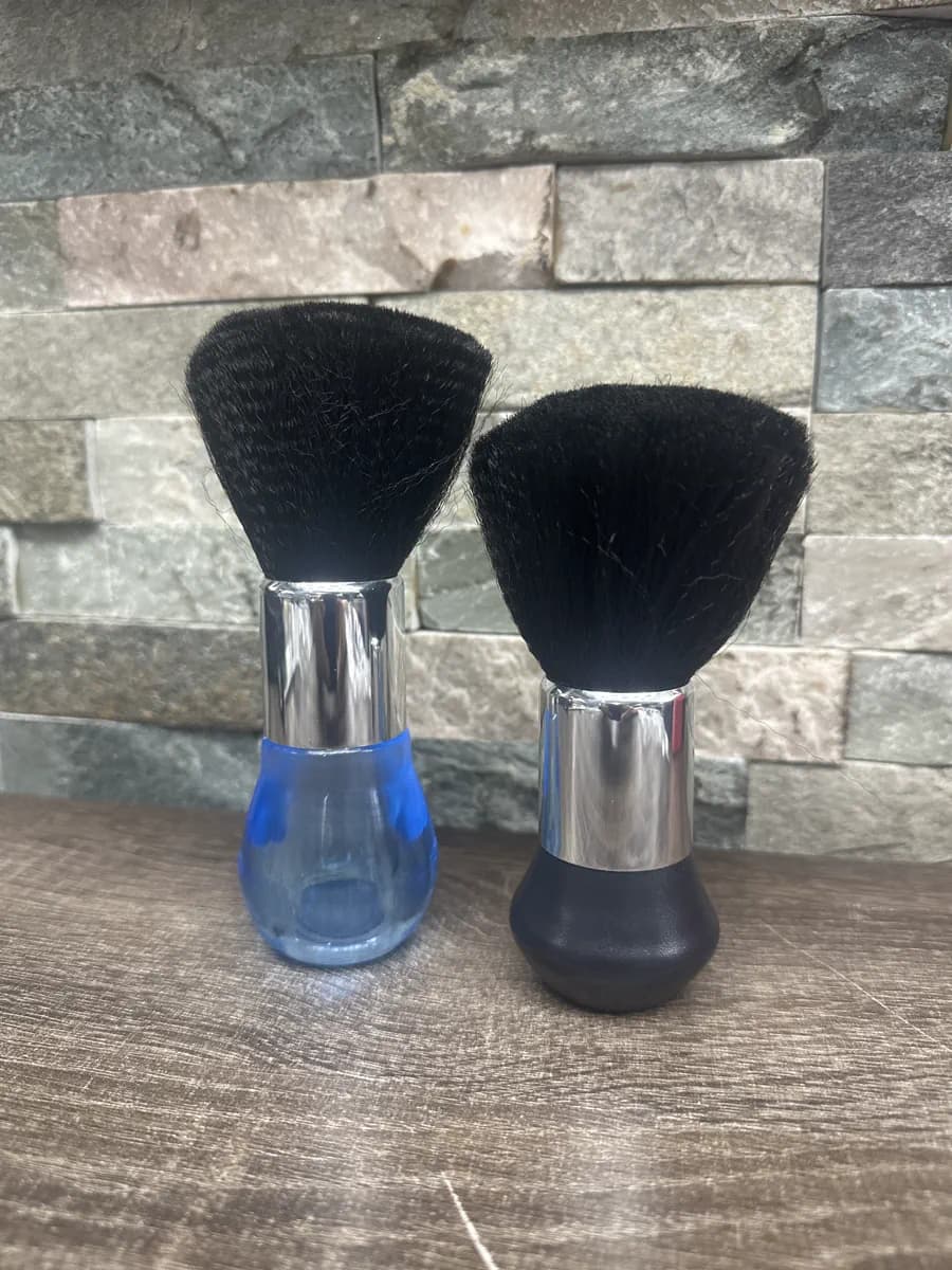 Brocha para barbería con mango azul