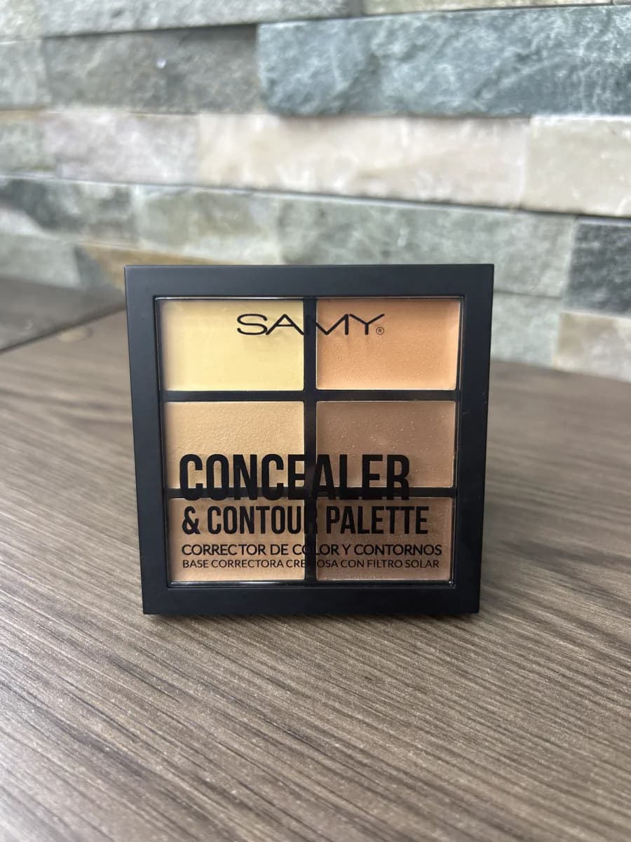 Corrector y contorno Masglo Medium