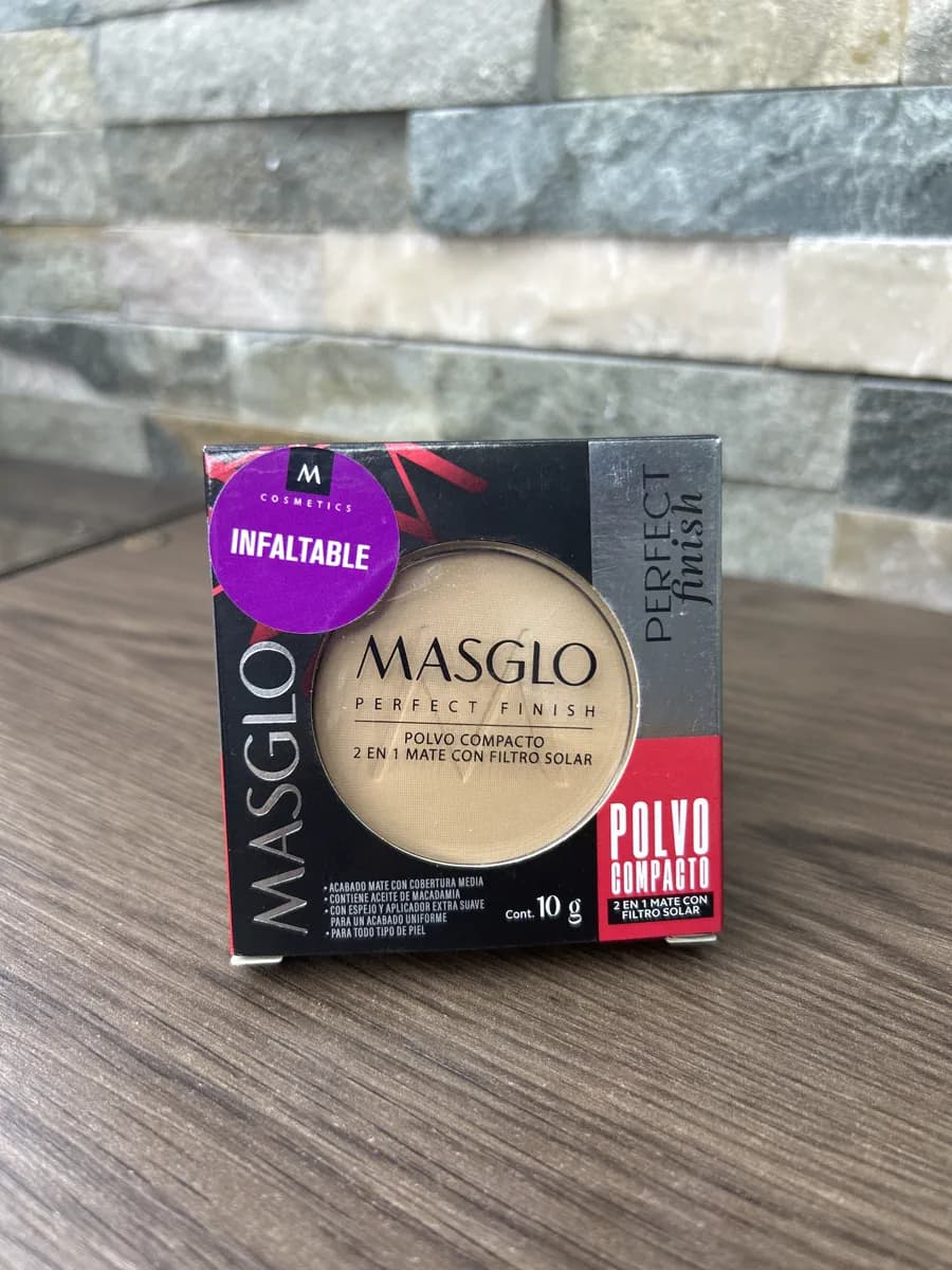 Polvo compacto Masglo Oscuro2