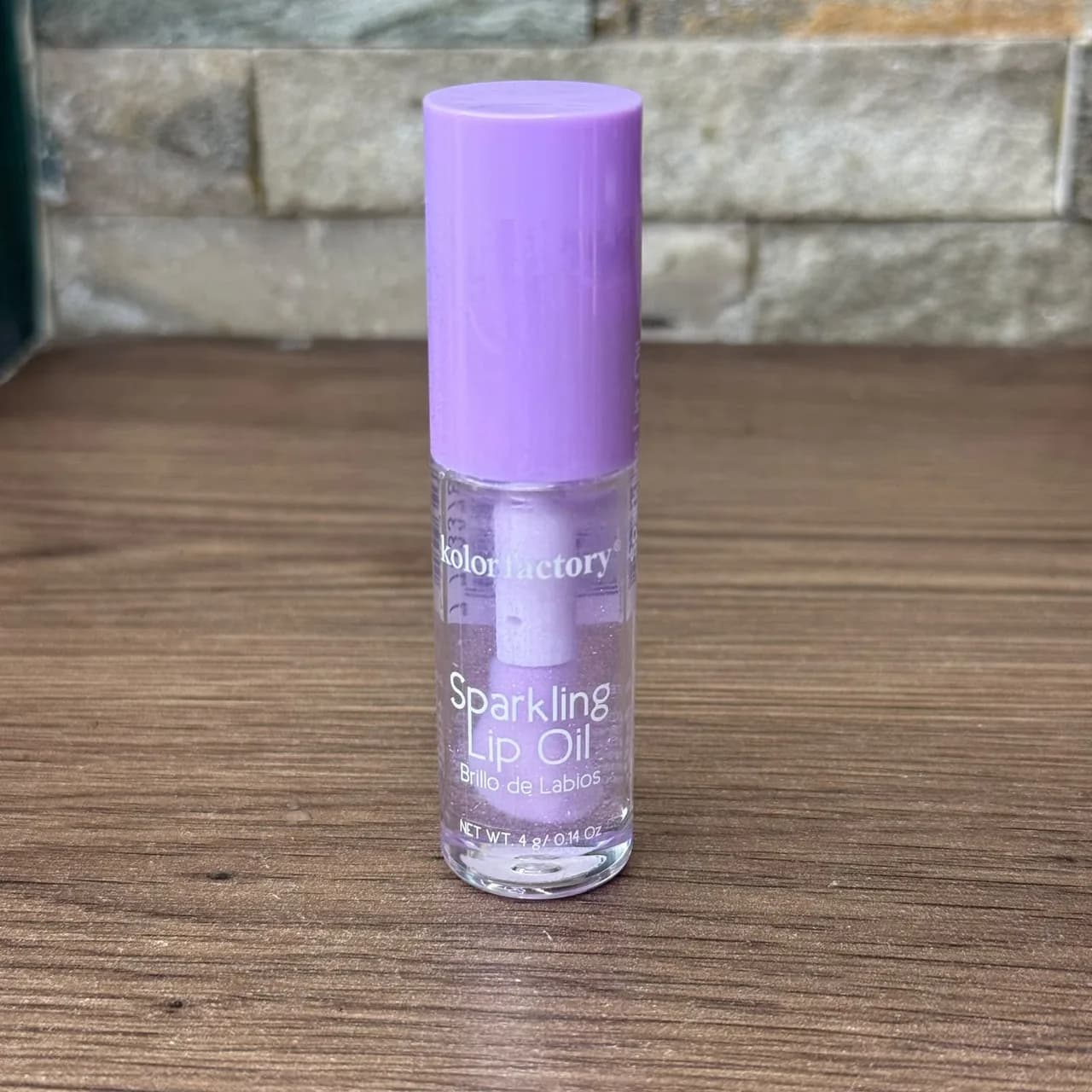 Brillo de labios lip oil kolor factory 101