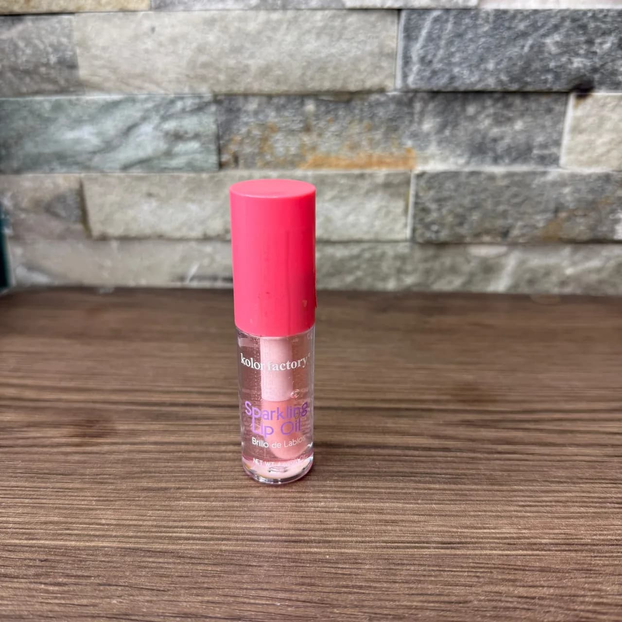 Brillo de labios lip oil kolor Factory 102